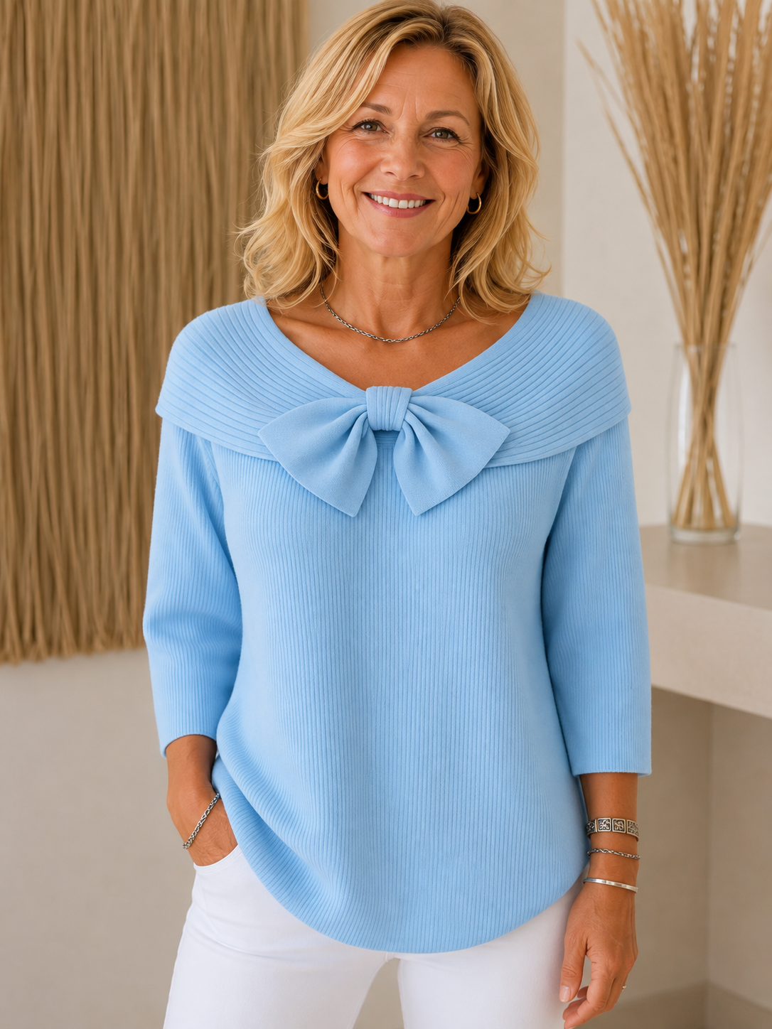 Tivella | Bow Collar Sweater